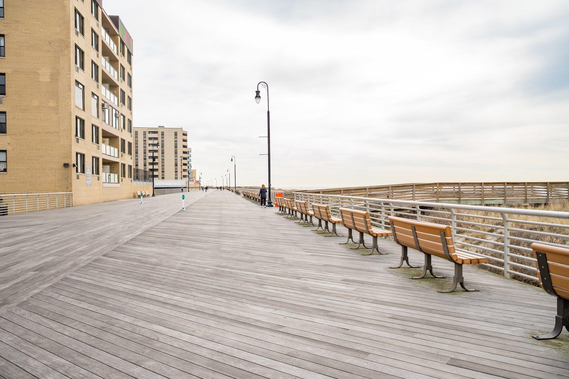 #18 photo, 155 Monroe Boulevard, ナッソー郡 Long Beach , NY 11561