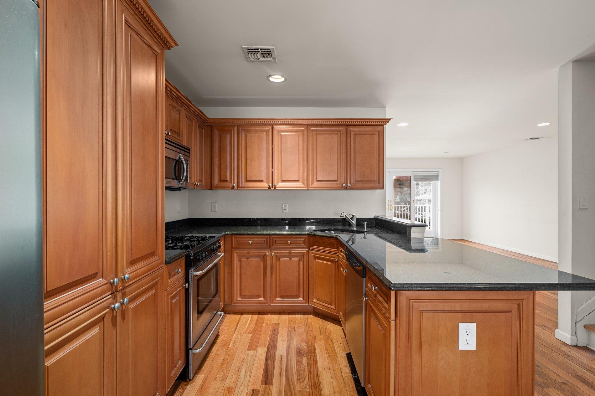 #7 photo, 155 Monroe Boulevard, ナッソー郡 Long Beach , NY 11561