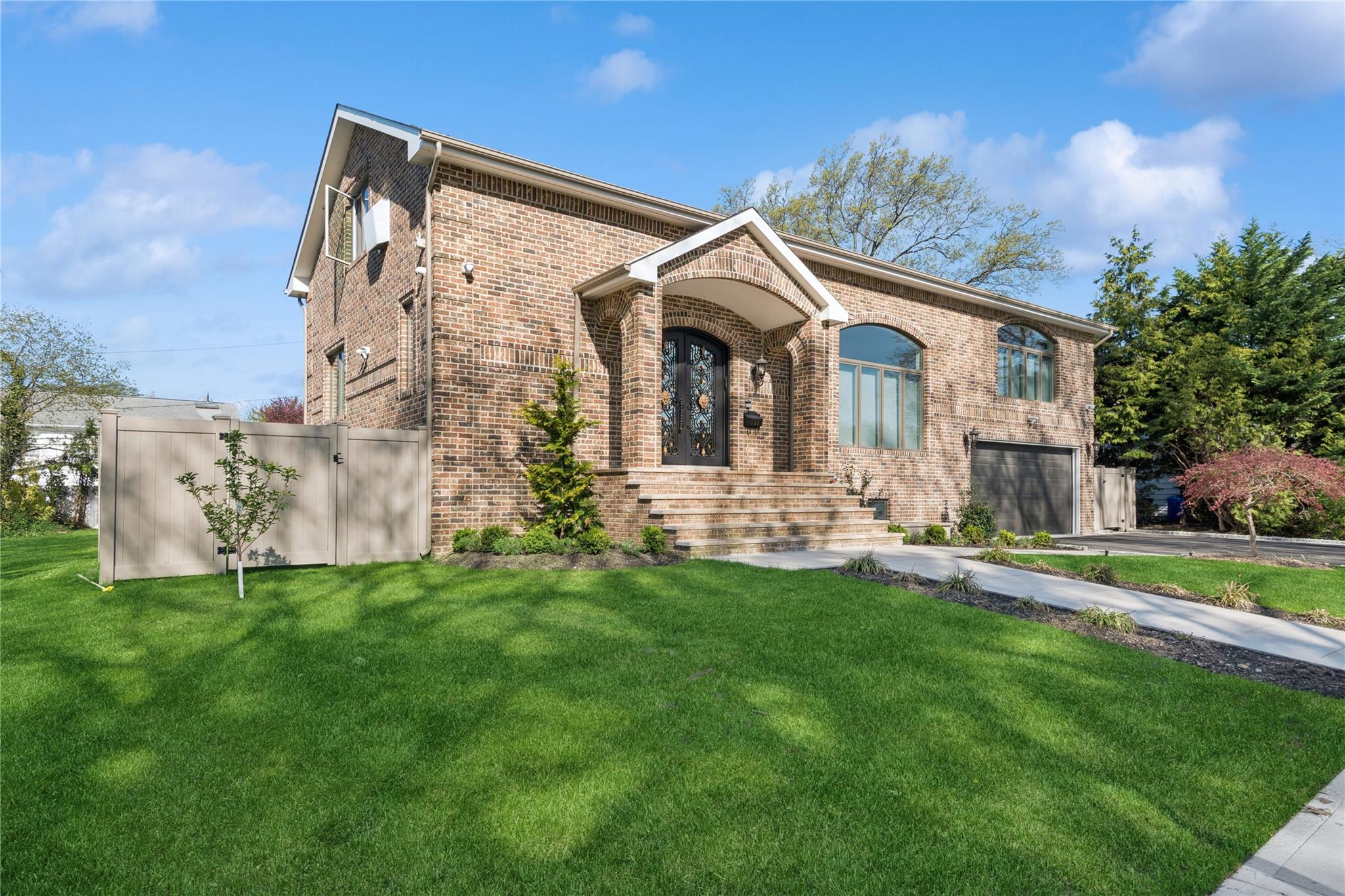 #4 photo, 783 Oakleigh Road, ナッソー郡 North Woodmere , NY 11581