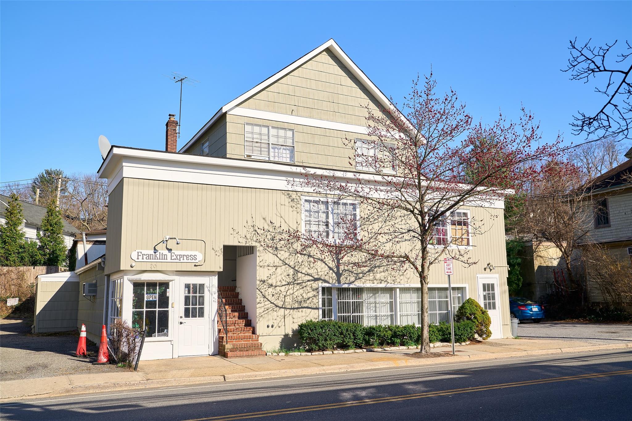 #5 photo, 20 Bryant Avenue, ナッソー郡 Roslyn , NY 11576