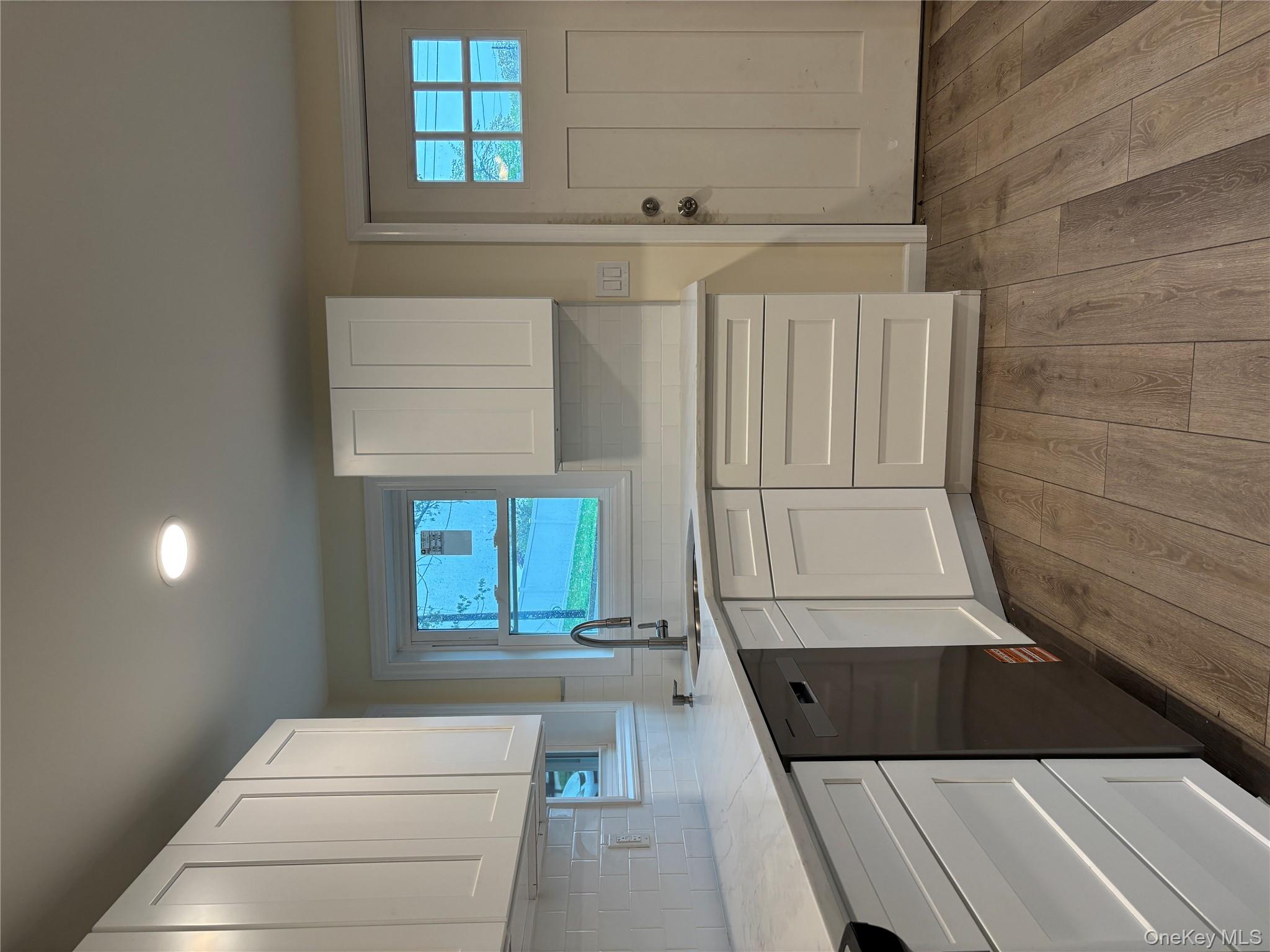 #11 photo, 159 Washington Avenue, サフォーク郡 Wheatley Heights , NY 11798