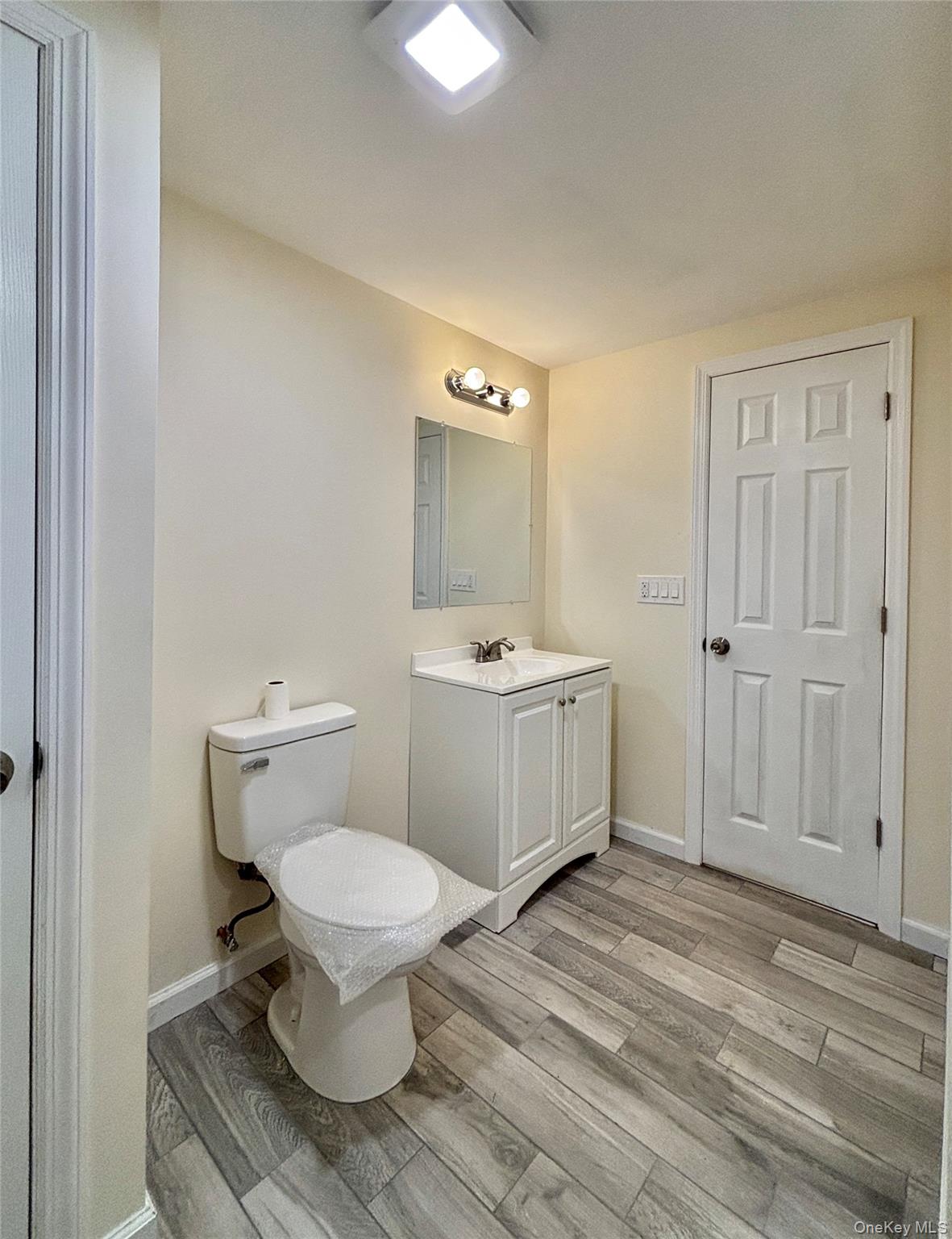 #15 photo, 159 Washington Avenue, サフォーク郡 Wheatley Heights , NY 11798