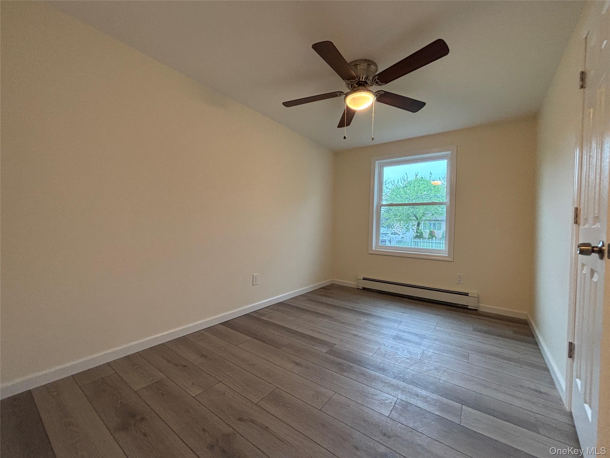 #17 photo, 159 Washington Avenue, サフォーク郡 Wheatley Heights , NY 11798