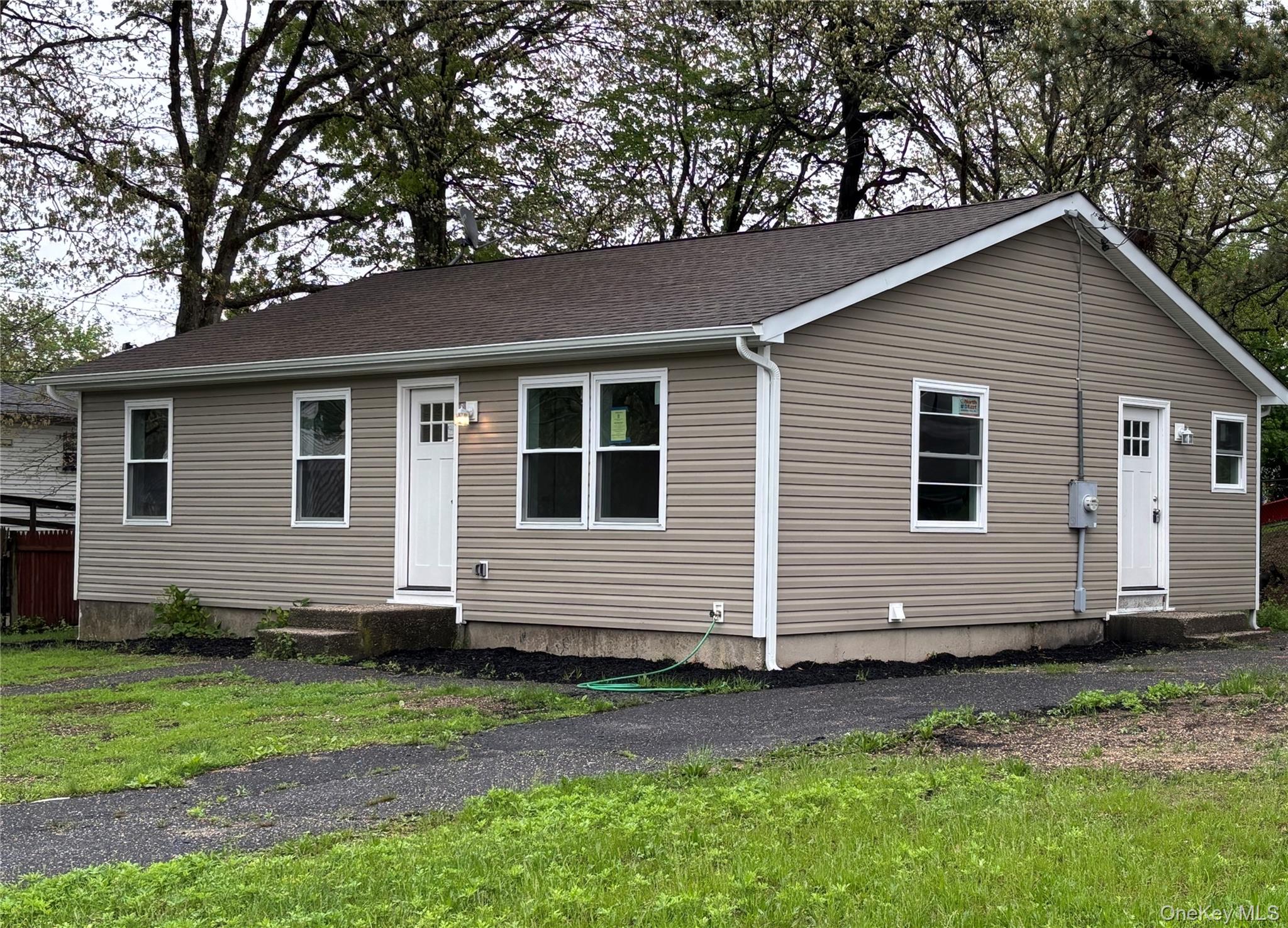 #2 photo, 159 Washington Avenue, サフォーク郡 Wheatley Heights , NY 11798