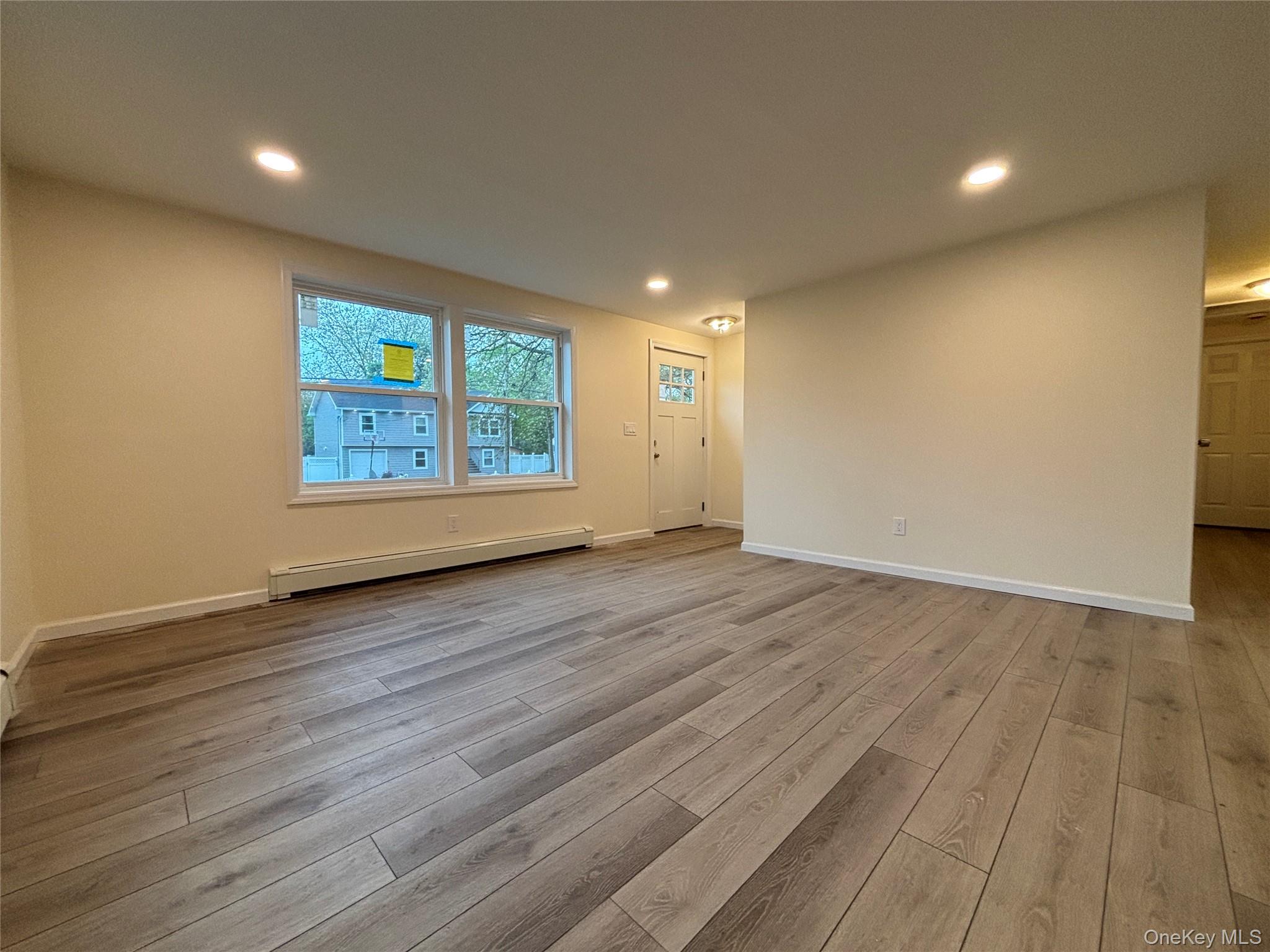 #6 photo, 159 Washington Avenue, サフォーク郡 Wheatley Heights , NY 11798