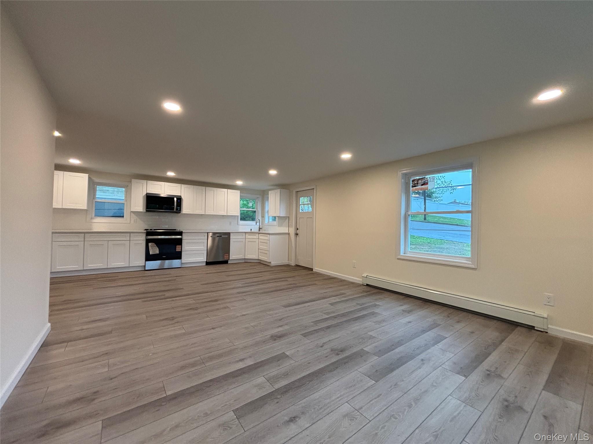 #7 photo, 159 Washington Avenue, サフォーク郡 Wheatley Heights , NY 11798