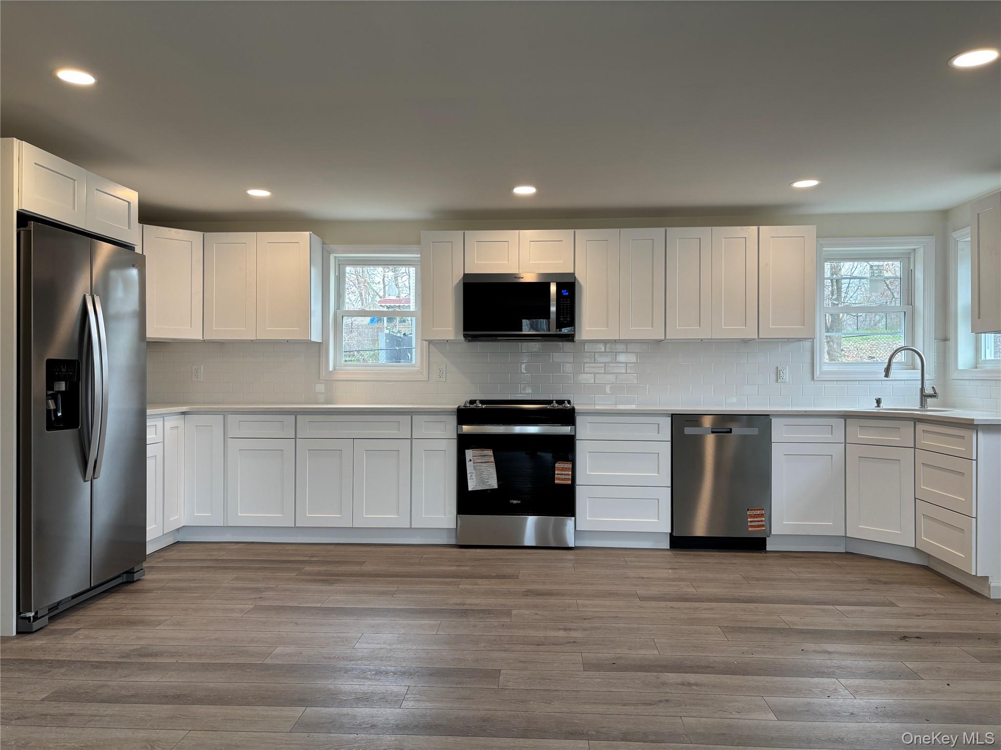 #9 photo, 159 Washington Avenue, サフォーク郡 Wheatley Heights , NY 11798