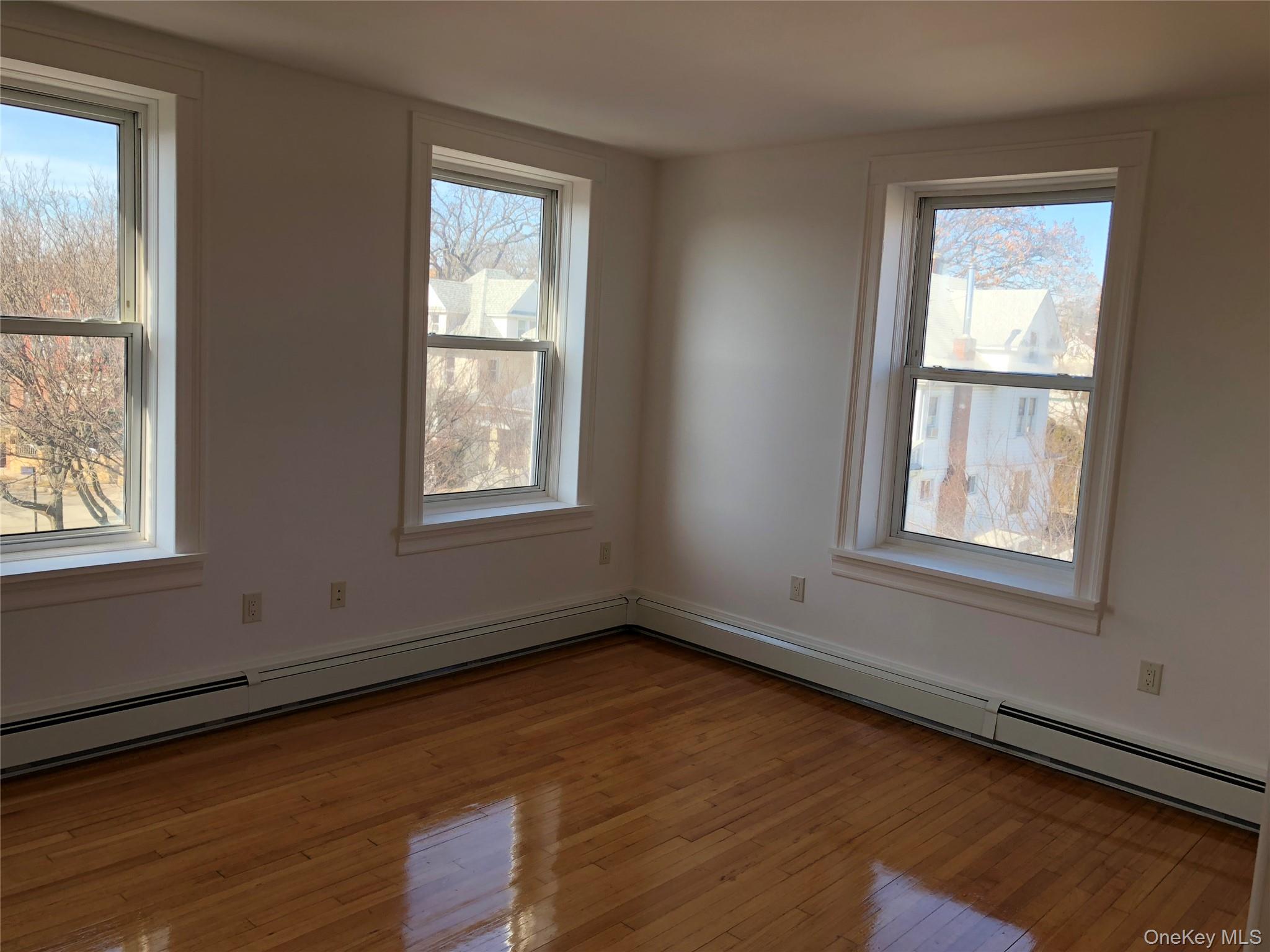 #8 photo, 162-30 86TH avenue, クイーンズ区 Jamaica Hills , NY 11432