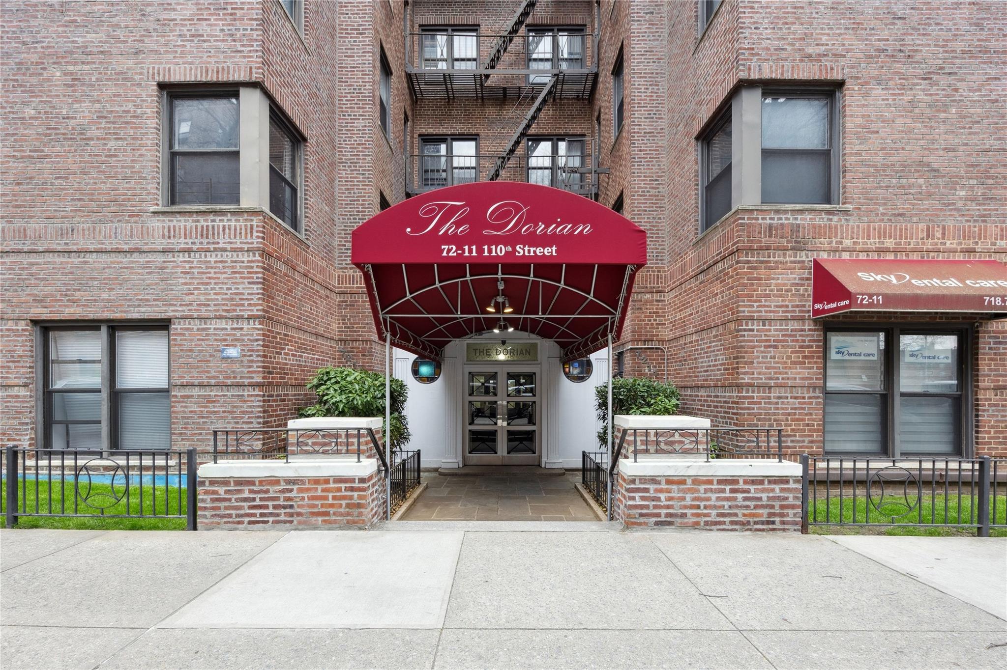 #17 photo, 7211 110th Street, クイーンズ区 Forest Hills , NY 11375