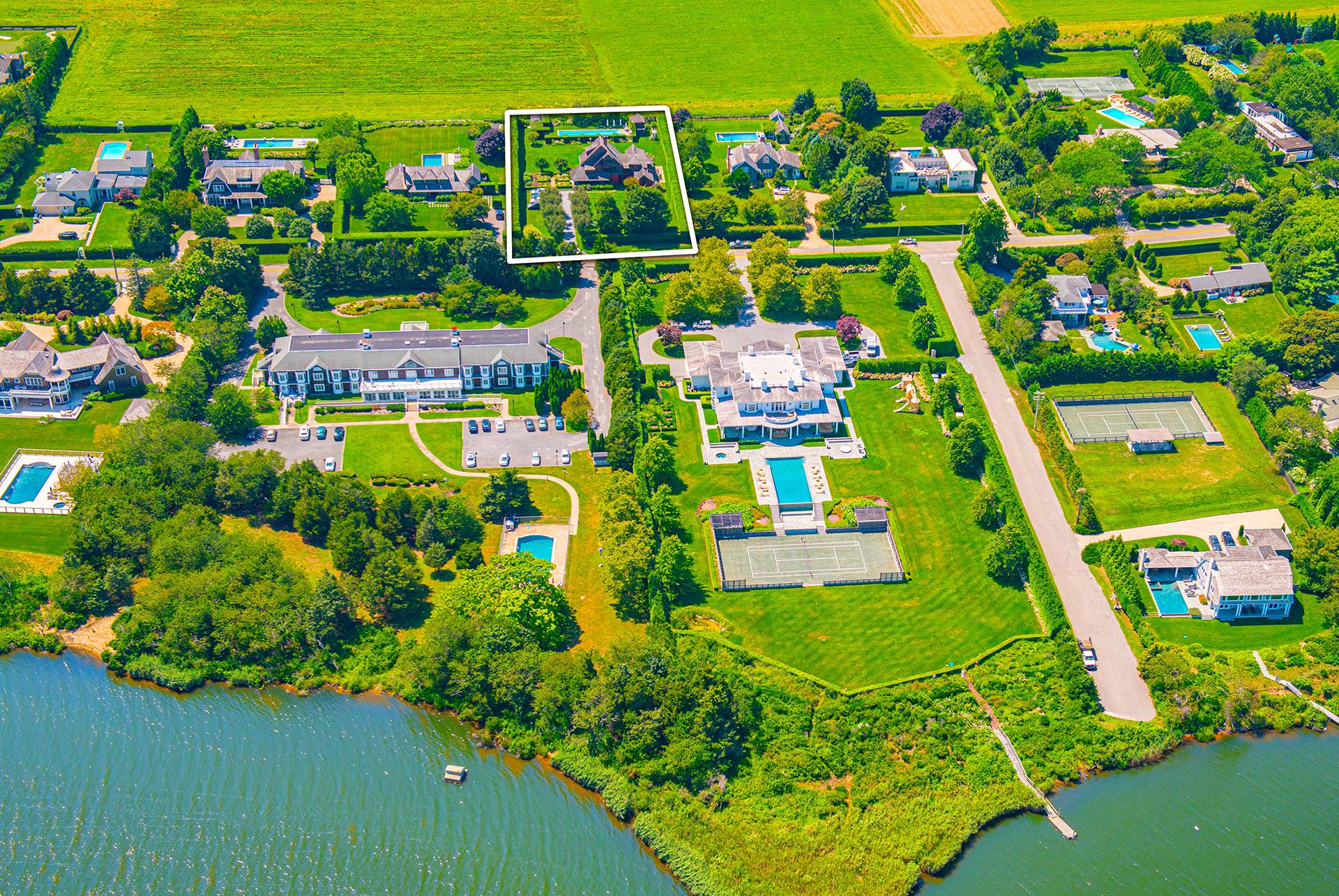 #34 photo, 322 Rose Hill Road, サフォーク郡 Water Mill , NY 11976