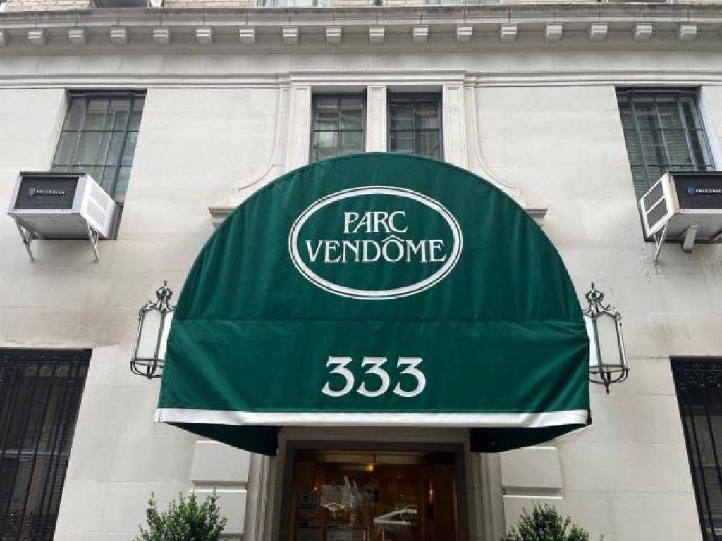 #3 photo, 333 West 56th Street, #2M, マンハッタン New York , NY 10019