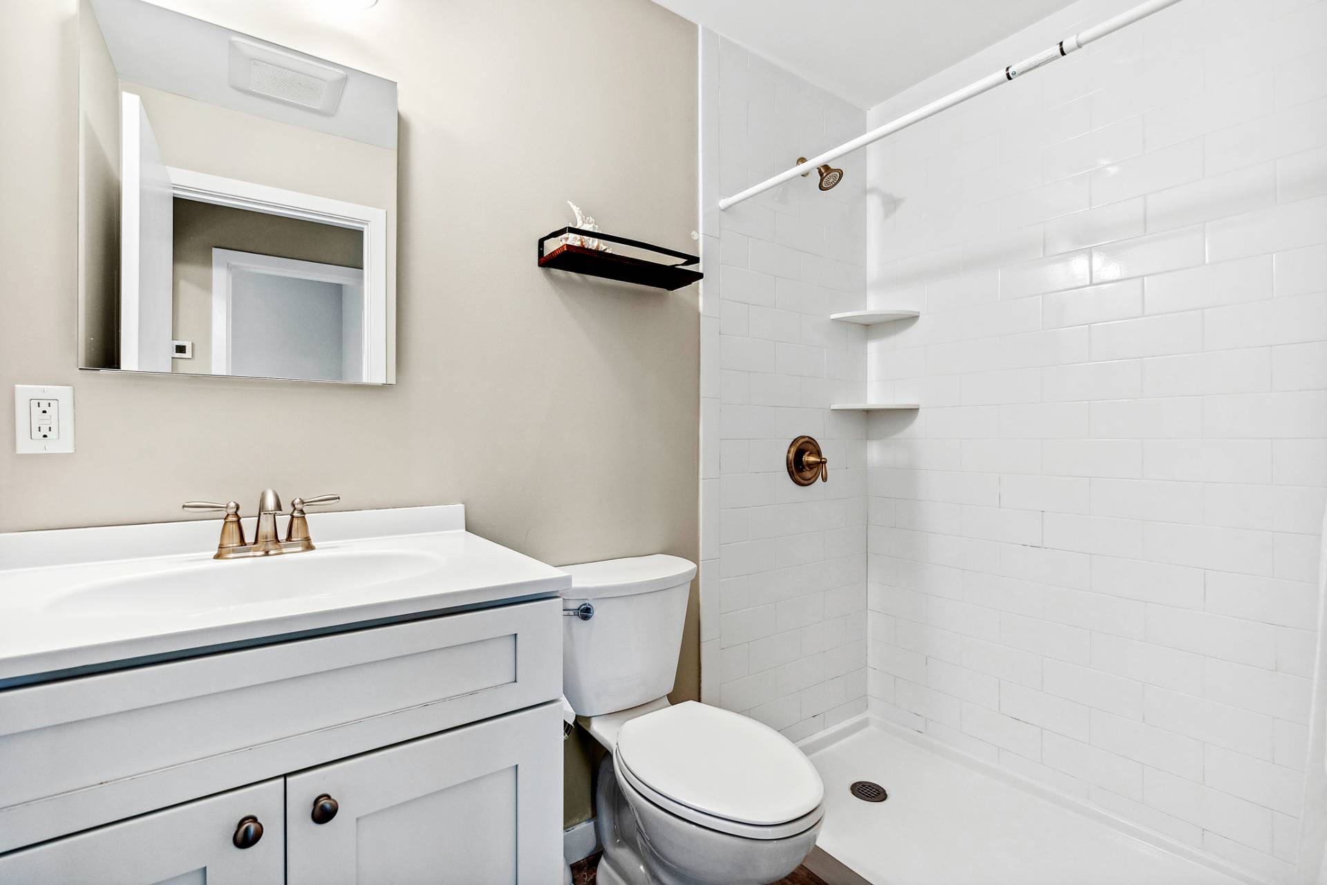 #9 photo, 707 Old Montauk Highway, Unit A57, サフォーク郡 Montauk , NY 11954