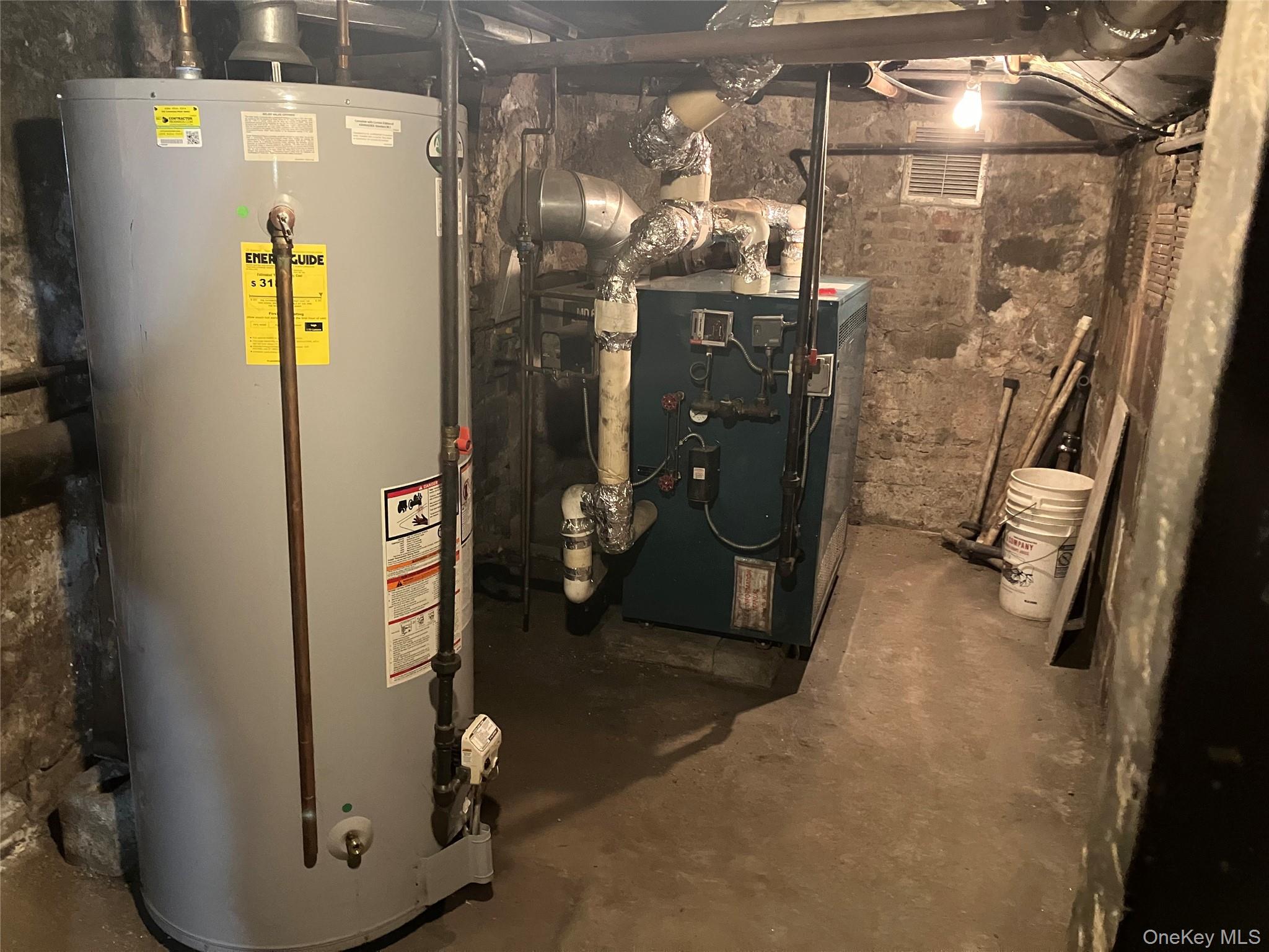 #10 photo, 20-14 29th St Astoria, 29th., st., クイーンズ区 Astoria , NY 11105