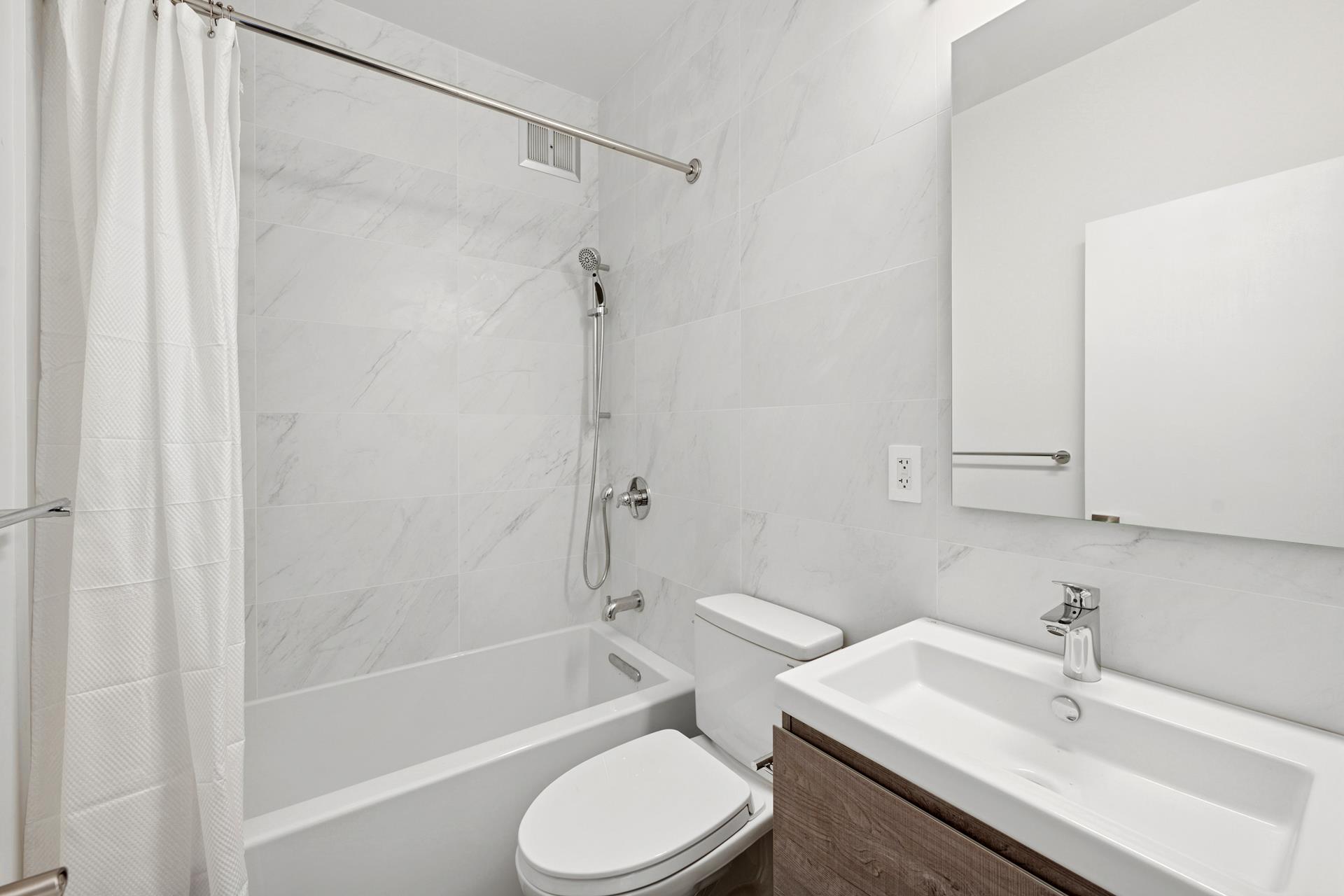 #11 photo, 525 E 80TH Street, マンハッタン Yorkville , NY 10075