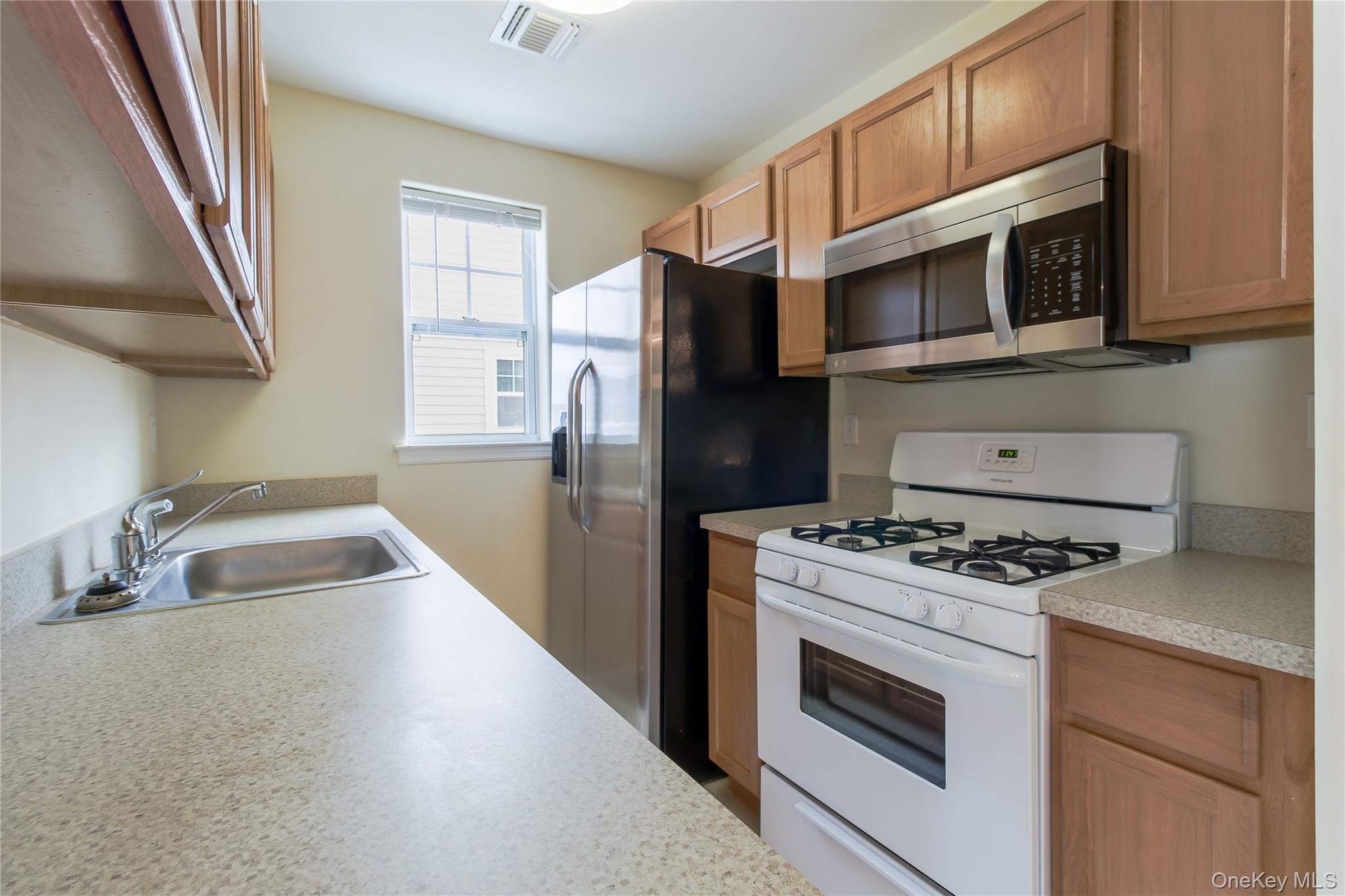 #13 photo, 178 Saltaire Lane, クイーンズ区 Arverne , NY 11692