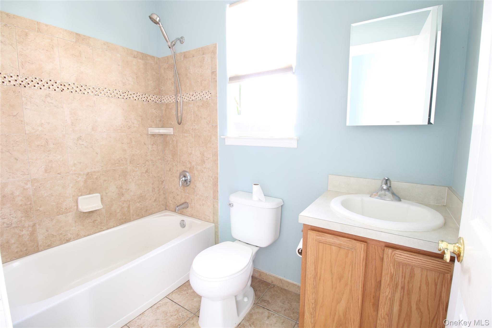 #5 photo, 178 Saltaire Lane, クイーンズ区 Arverne , NY 11692