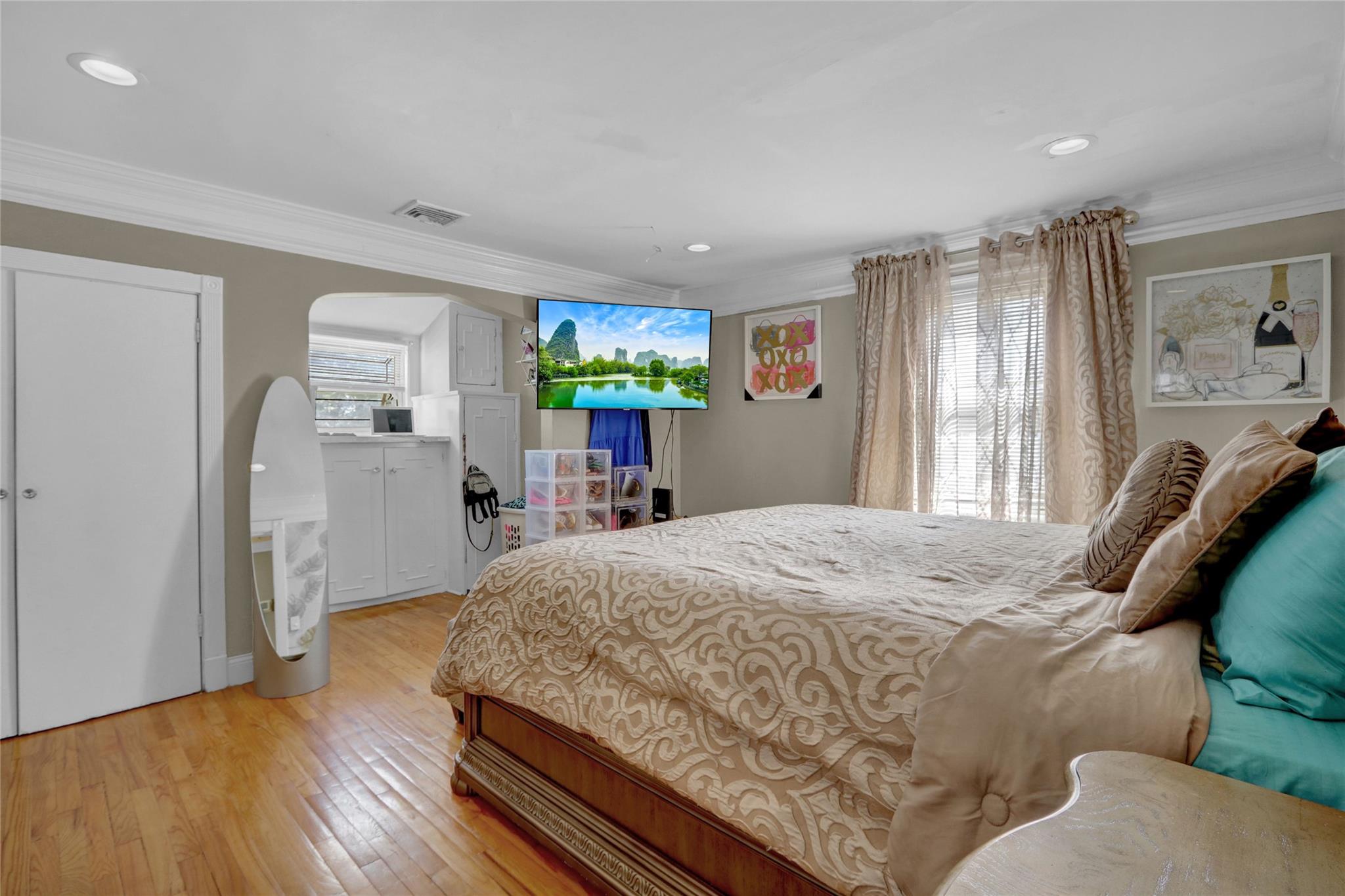 #15 photo, 154 California Avenue, ناسو Freeport , NY 11520