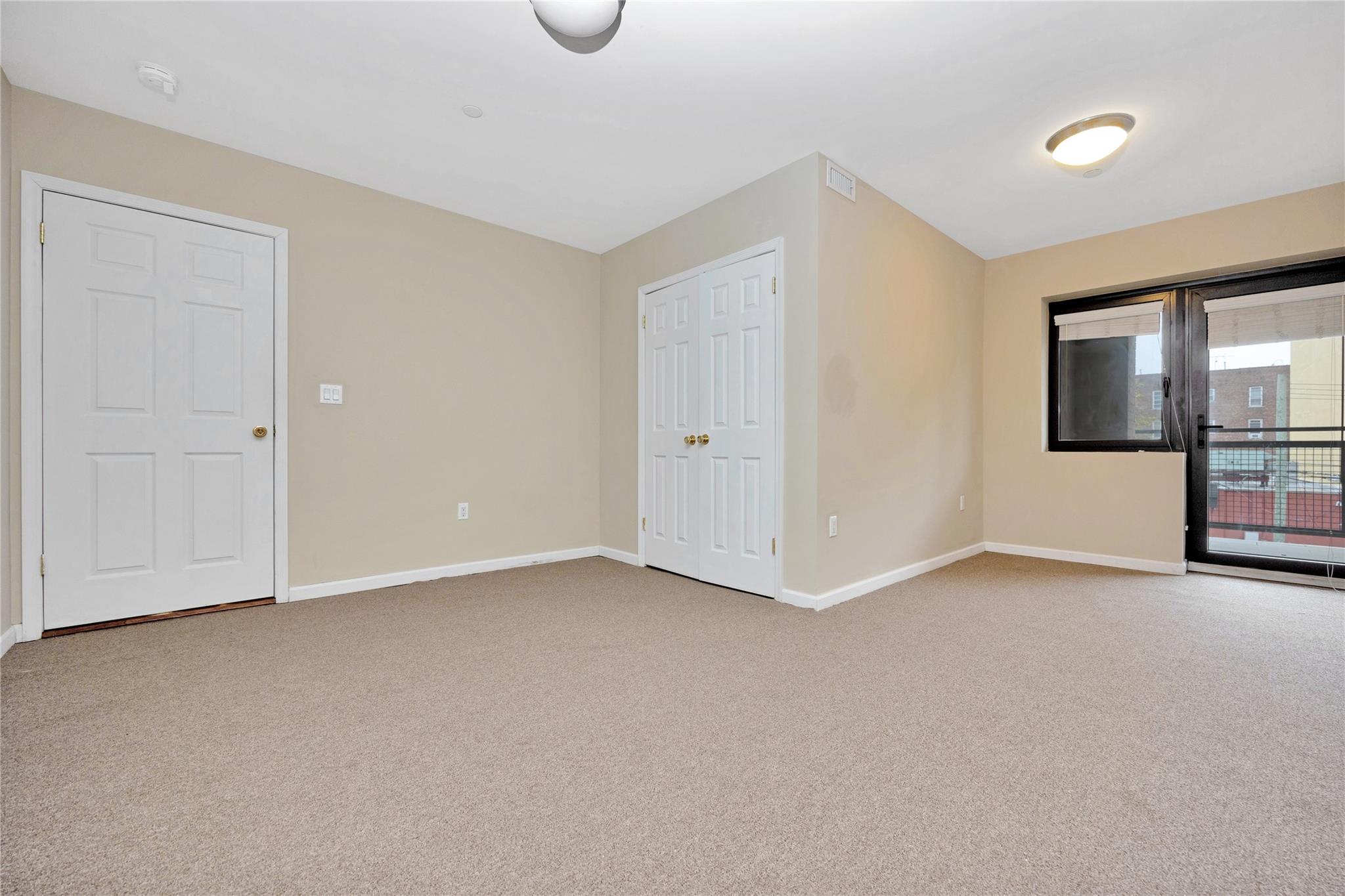 #12 photo, 172-18 Jamaica Avenue, Jamaica , NY 11432