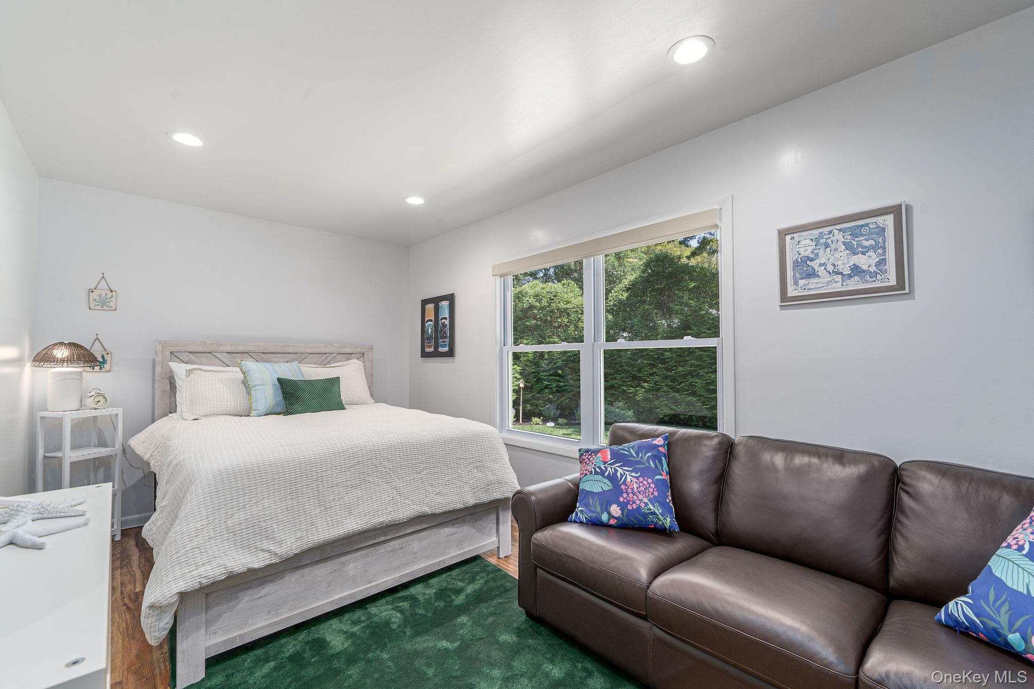 #11 photo, 410 Cedar Drive, サフォーク郡 Mattituck , NY 11952