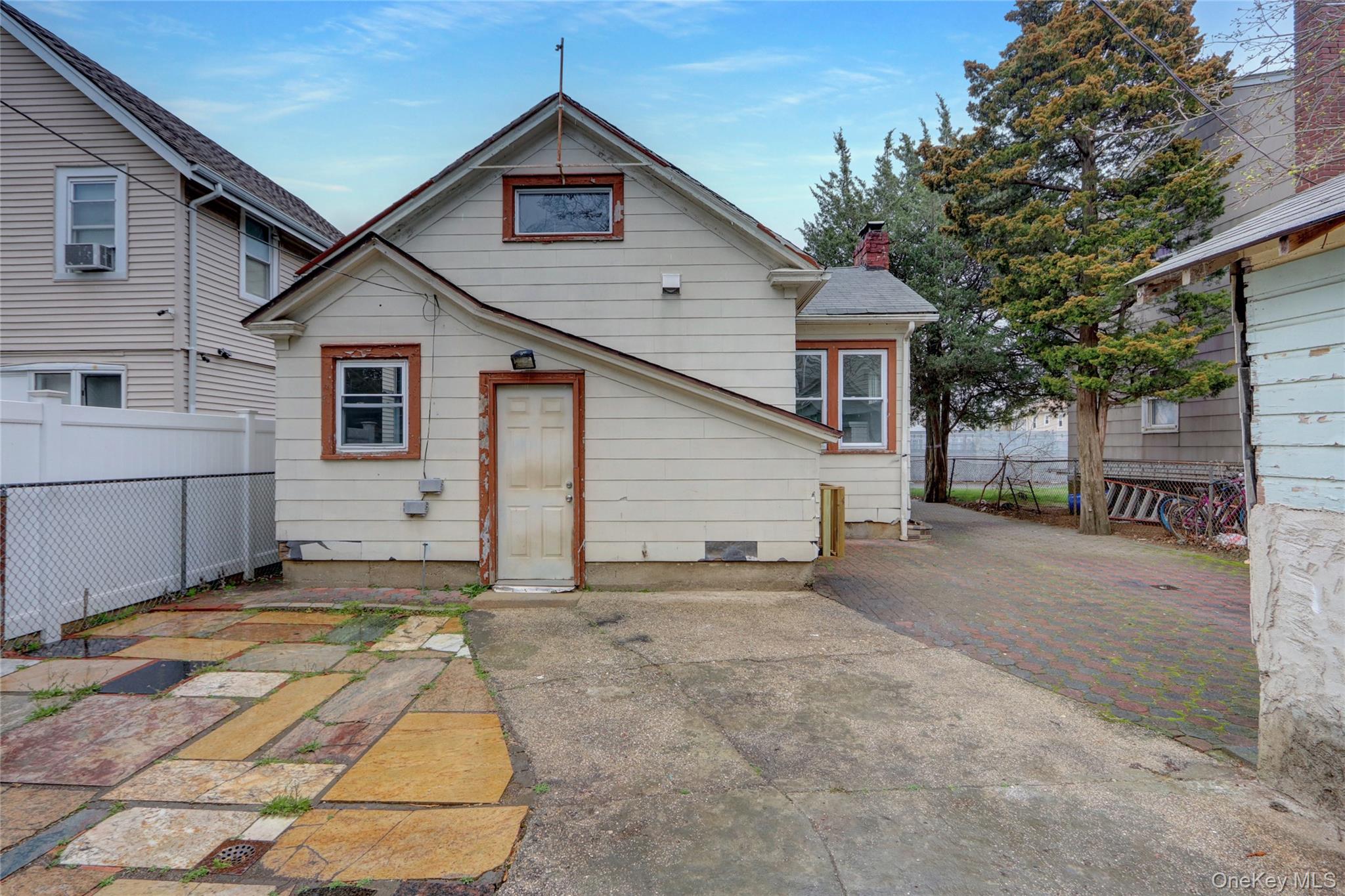 #17 photo, 69 Hewlett Street, ナッソー郡 Hempstead , NY 11550