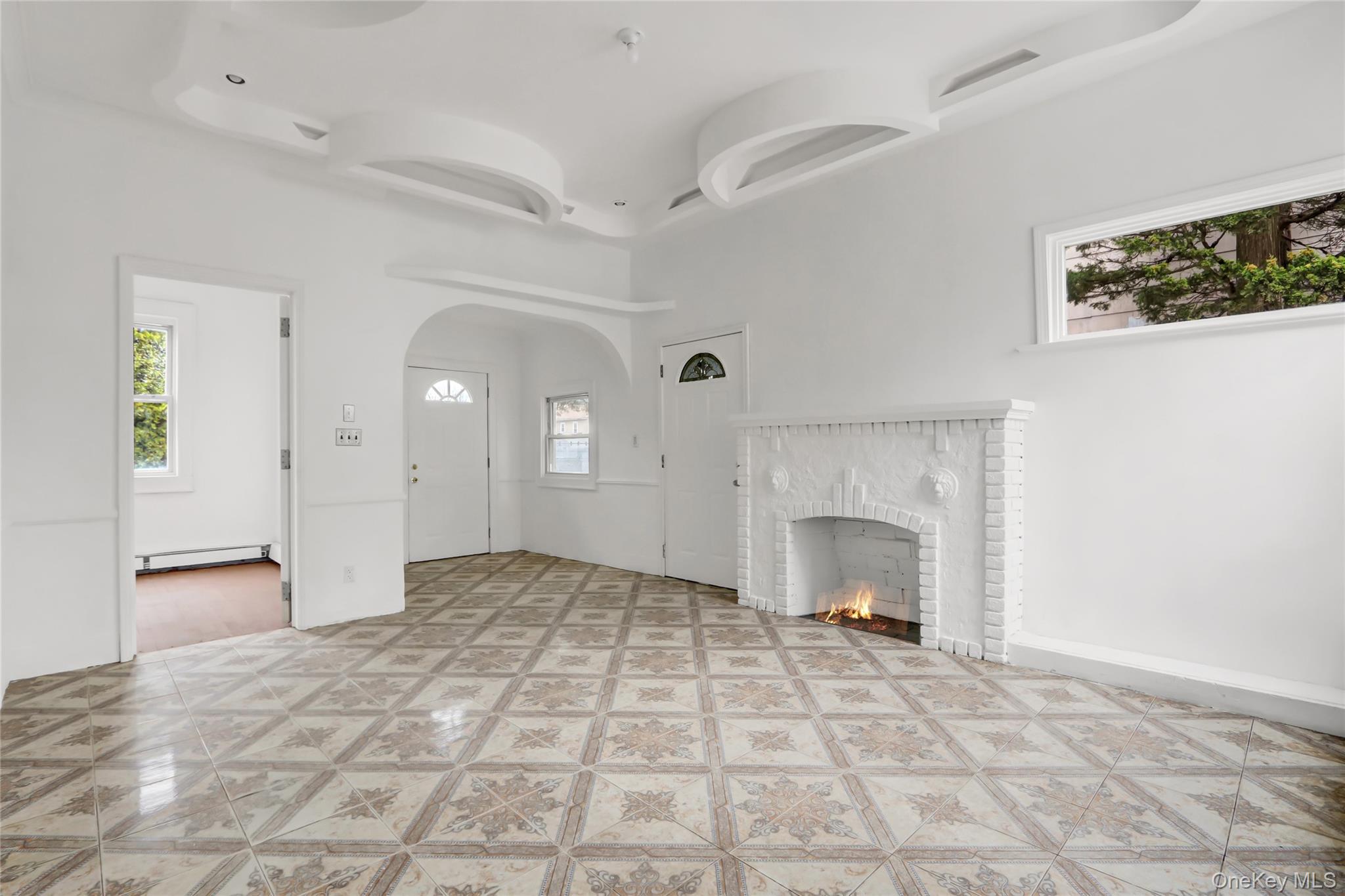 #4 photo, 69 Hewlett Street, ナッソー郡 Hempstead , NY 11550