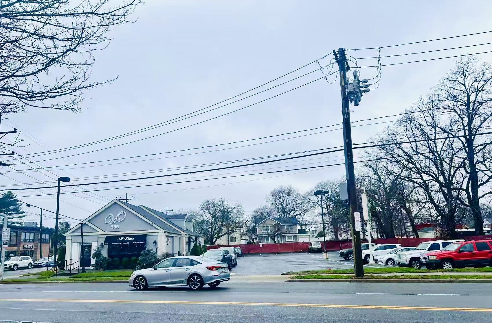 #3 photo, 555 Broadway, ナッソー郡 Massapequa , NY 11758