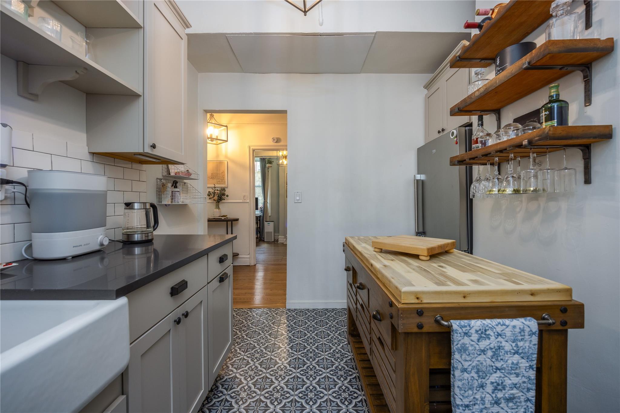 #11 photo, 1440 Midland Avenue, Bronxville , NY 10708