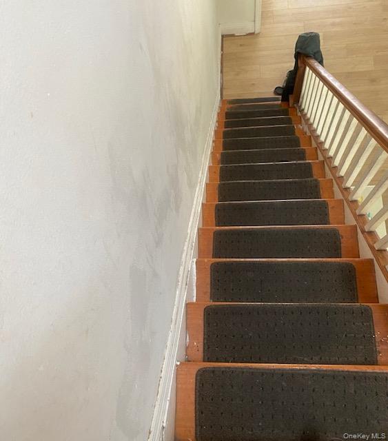 #10 photo, 91-07 139 St, クイーンズ区 Briarwood , NY 11435