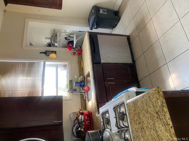 #13 photo, 91-07 139 St, クイーンズ区 Briarwood , NY 11435