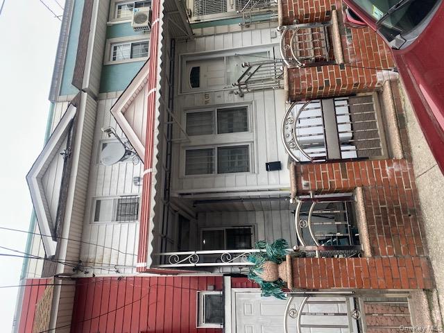 #2 photo, 91-07 139 St, クイーンズ区 Briarwood , NY 11435