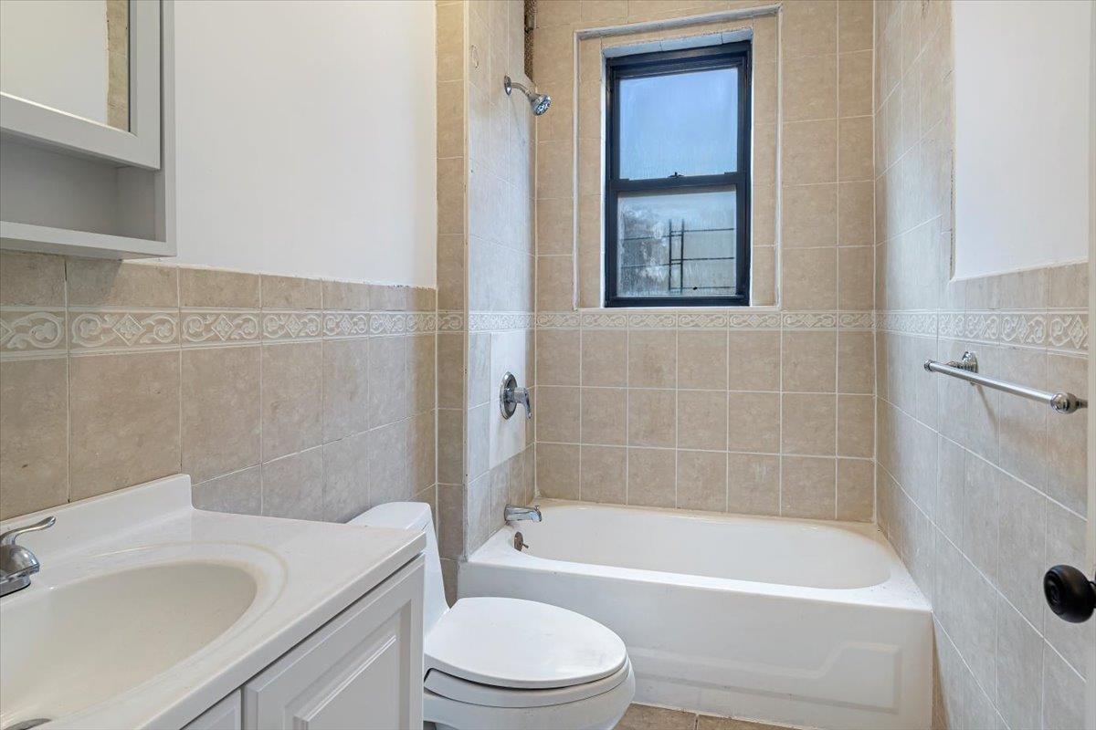 #9 photo, 4260 Broadway, マンハッタン New York (Manhattan) , NY 10033