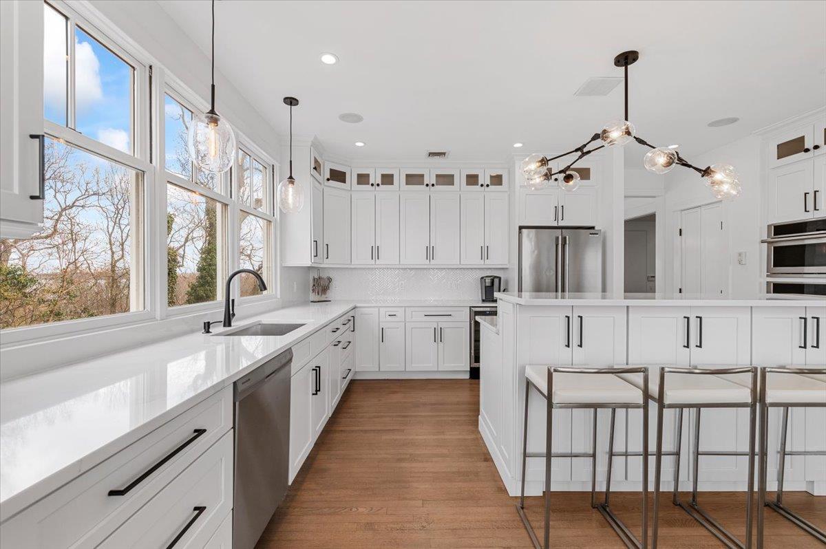 #7 photo, 249 Little Neck Road, サフォーク郡 Centerport , NY 11721