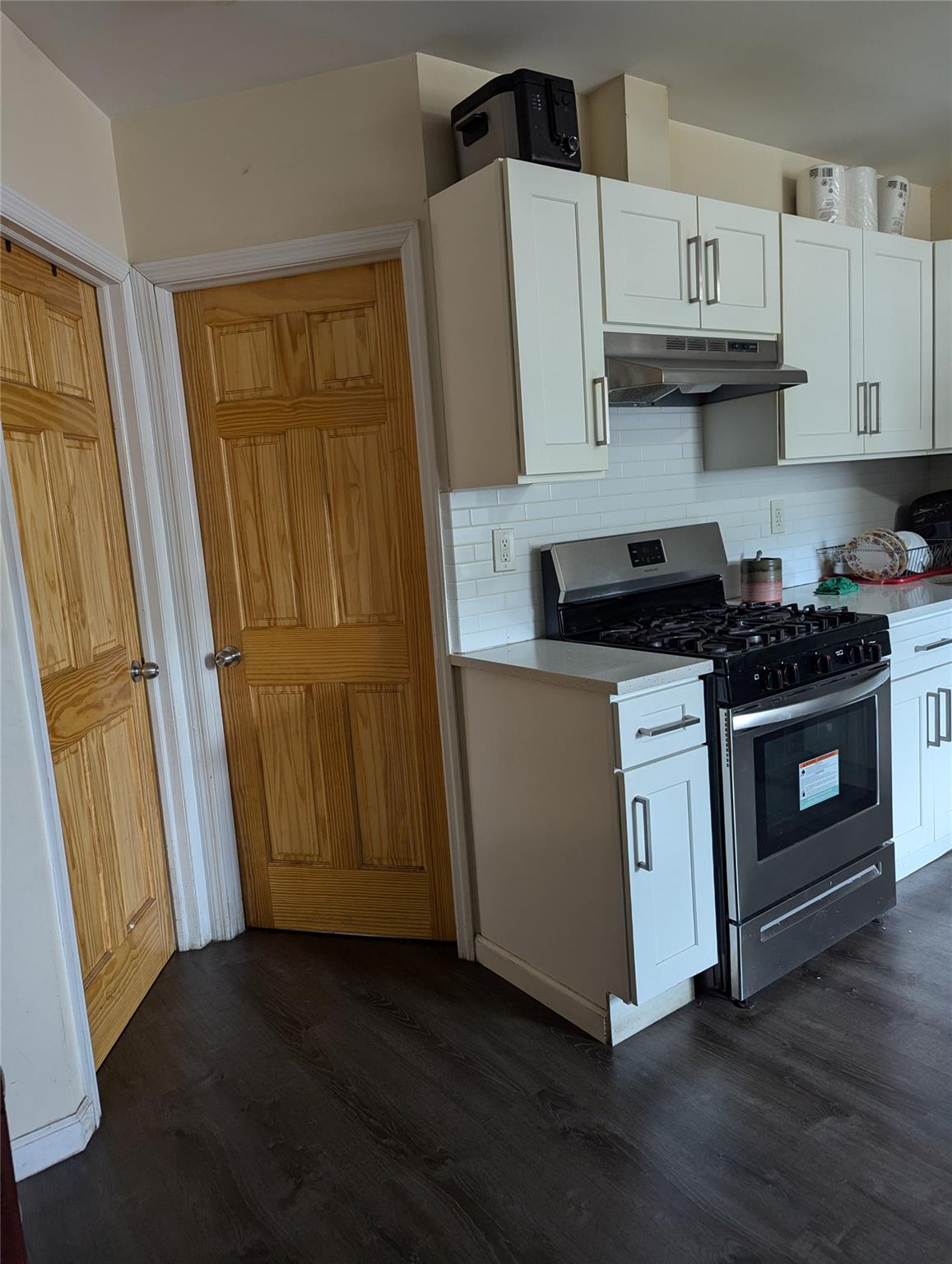 #11 photo, 86-15 BRITTON Ave, クイーンズ区 Elmhurst , NY 11373