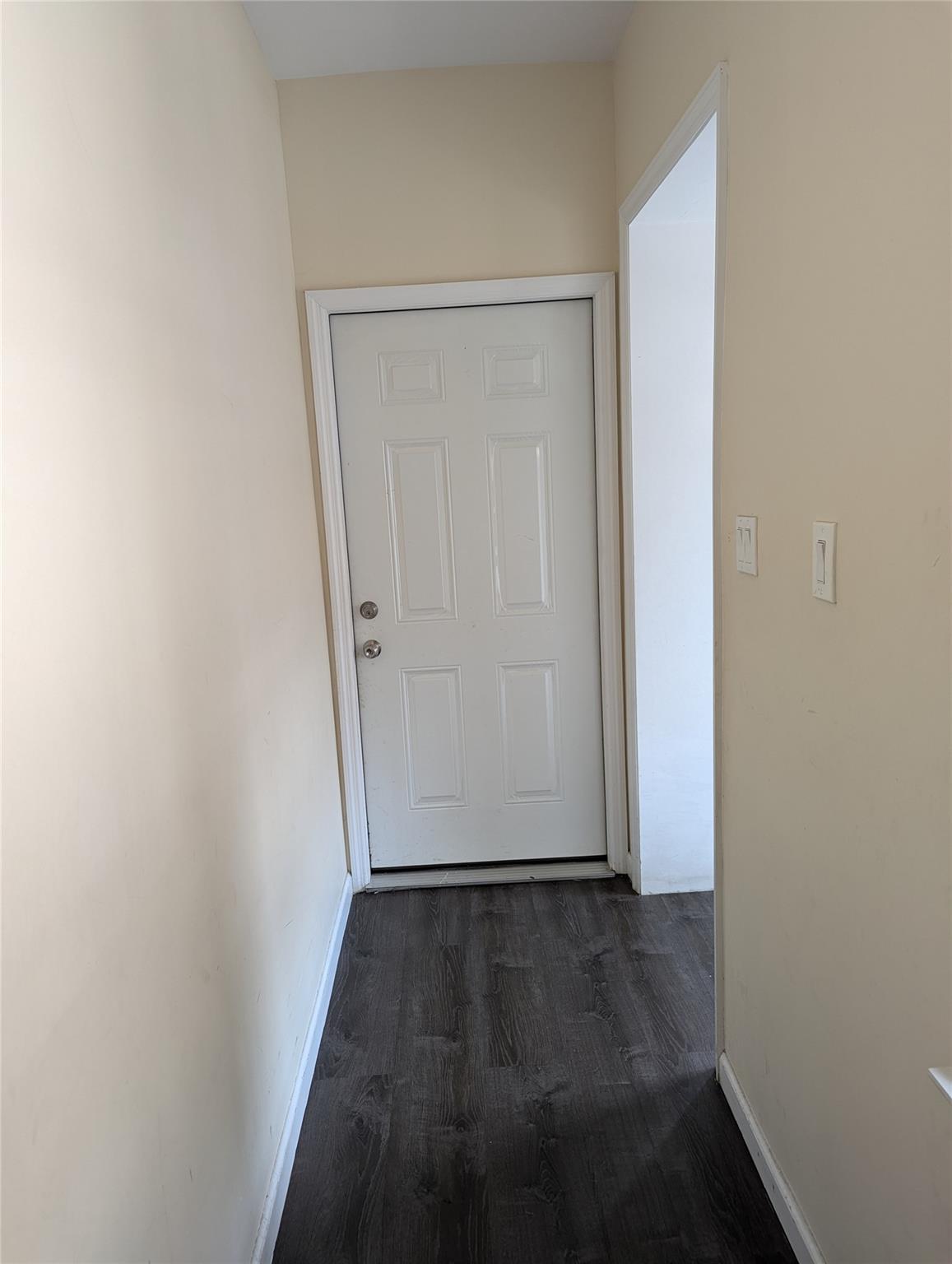 #18 photo, 86-15 BRITTON Ave, クイーンズ区 Elmhurst , NY 11373