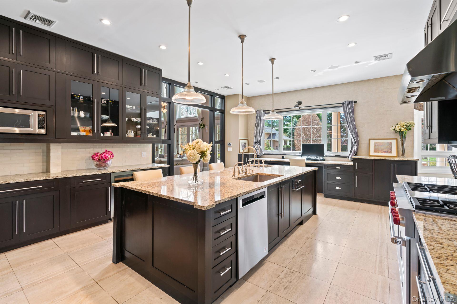 #11 photo, 21 Harriman Drive, ナッソー郡 Sands Point , NY 11050