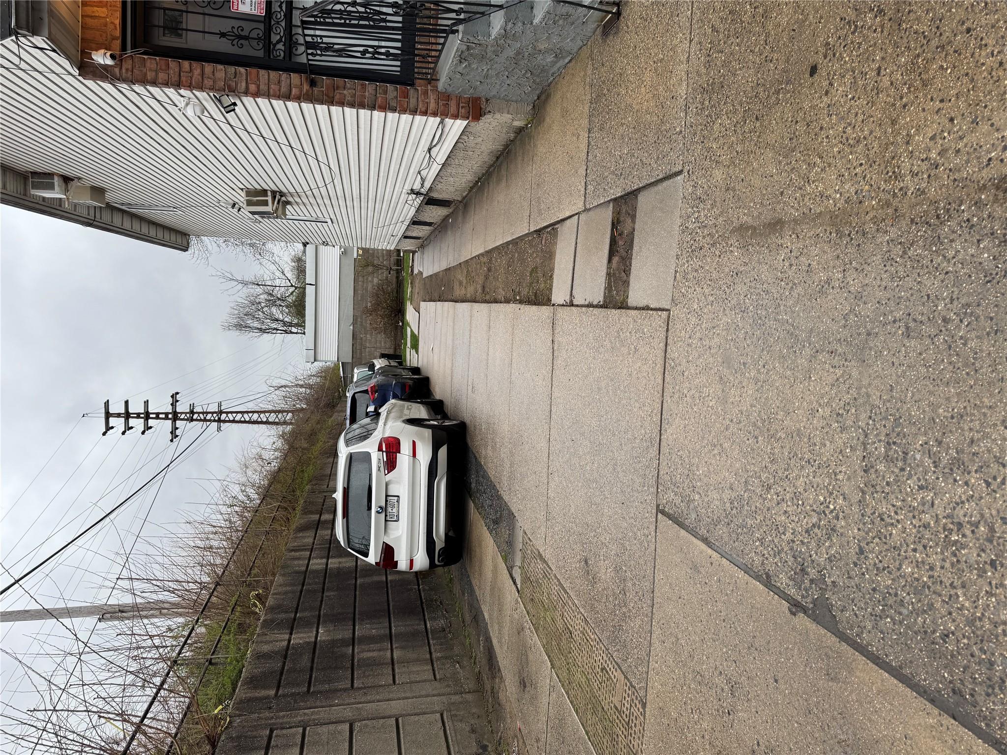 #12 photo, 15714 109th Avenue, Jamaica , NY 11433