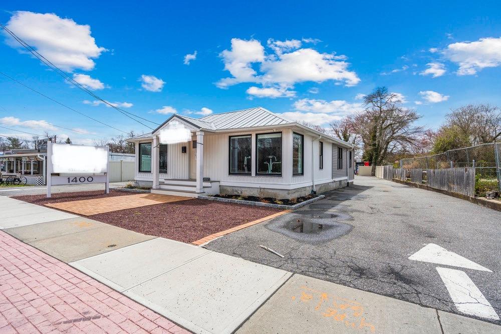 #2 photo, 1400 Montauk Highway, サフォーク郡 Oakdale , NY 11769