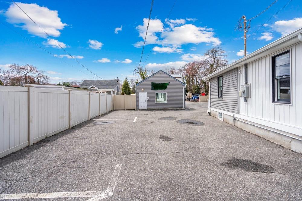 #4 photo, 1400 Montauk Highway, サフォーク郡 Oakdale , NY 11769