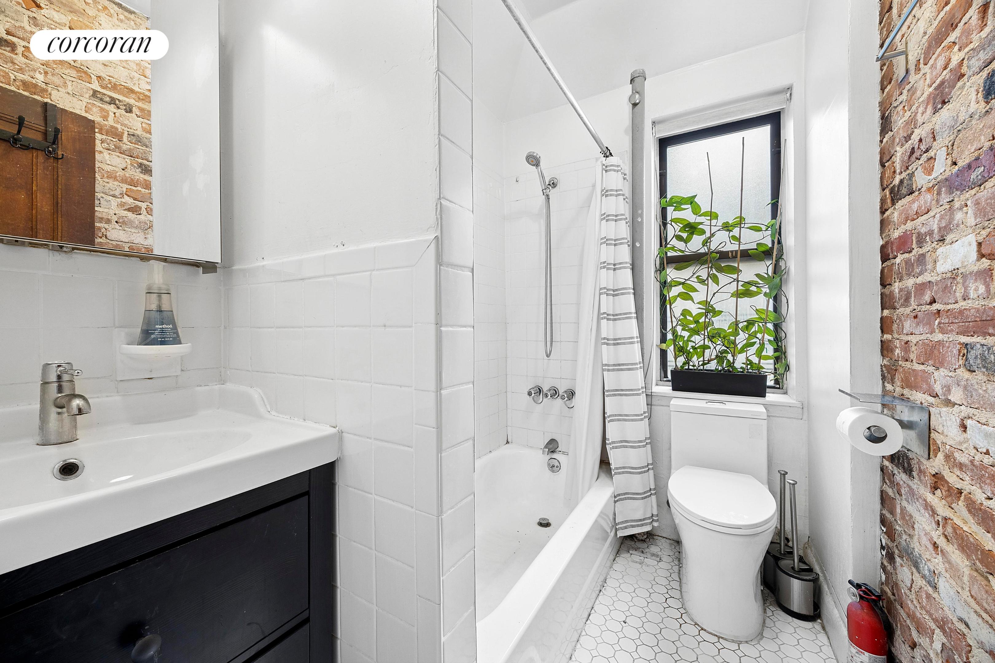 #15 photo, 551 W 160TH Street, Washington Heights , NY 10032