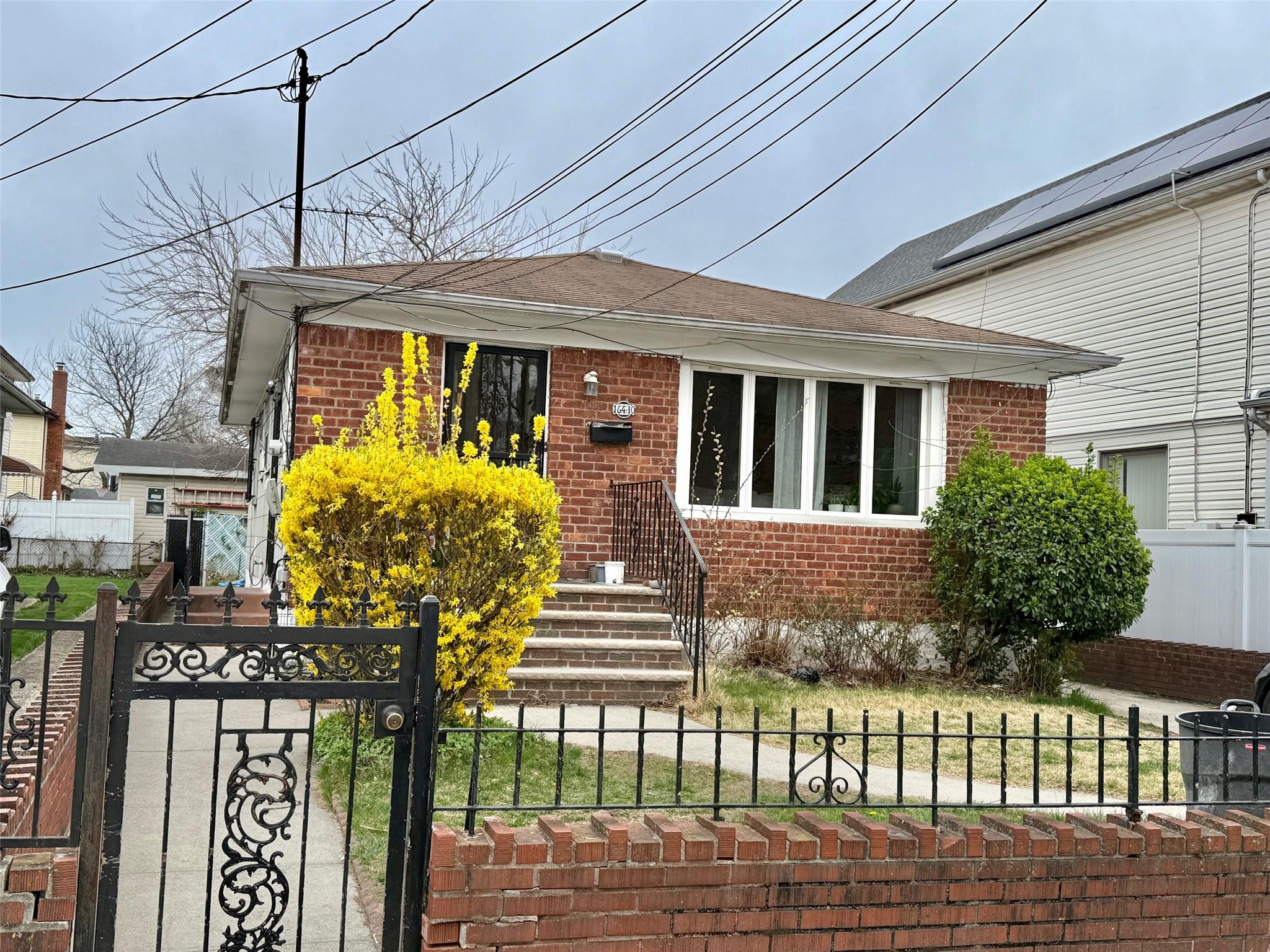 #2 photo, 16410 Foch Boulevard, クイーンズ区 Jamaica , NY 11434