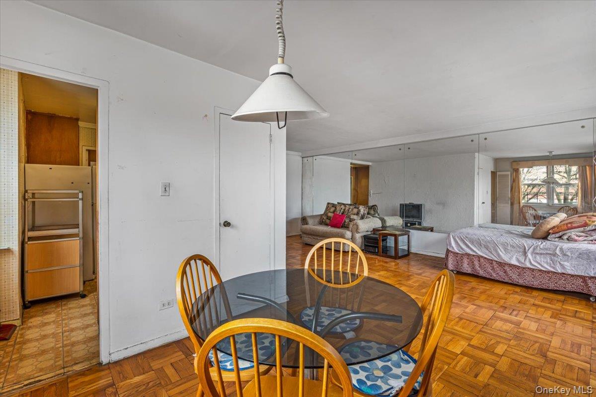 #11 photo, 90-59 56th Avenue, クイーンズ区 Elmhurst , NY 11373