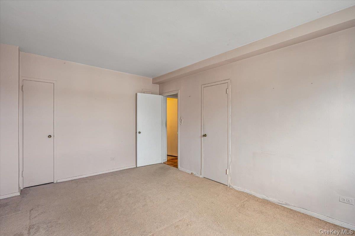 #17 photo, 90-59 56th Avenue, クイーンズ区 Elmhurst , NY 11373