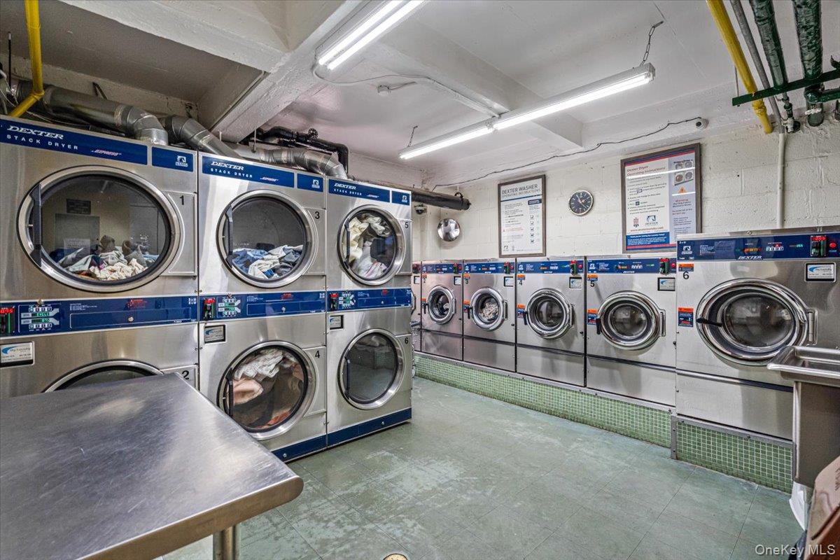 #19 photo, 90-59 56th Avenue, クイーンズ区 Elmhurst , NY 11373