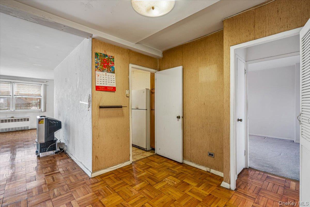 #5 photo, 90-59 56th Avenue, クイーンズ区 Elmhurst , NY 11373