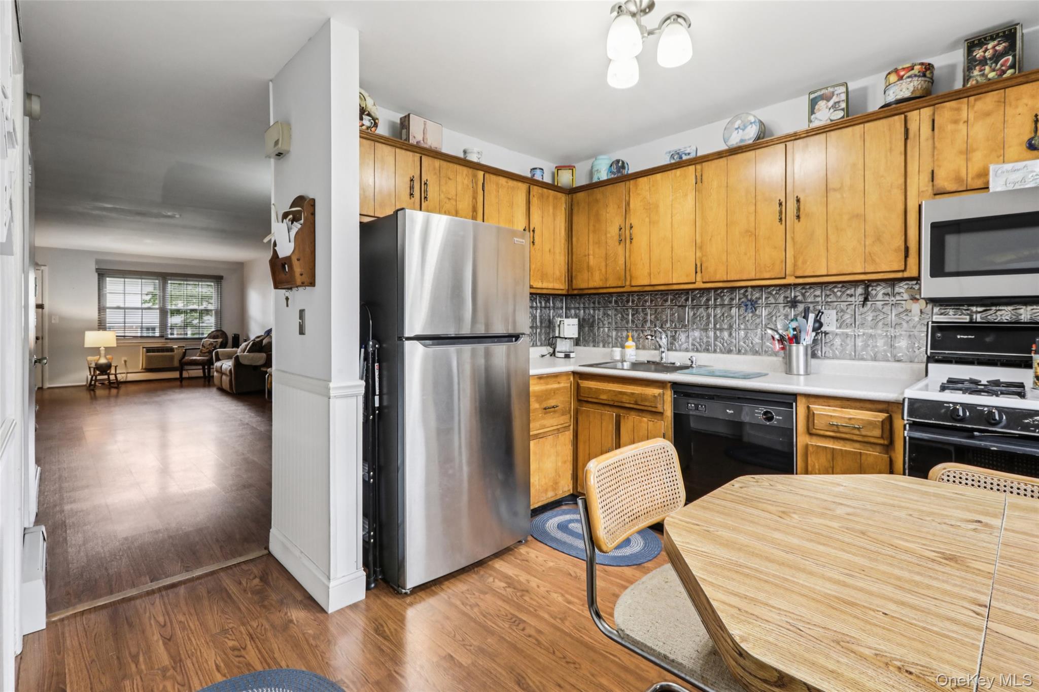 #3 photo, 178 Parkside Drive, Suffern , NY 10901