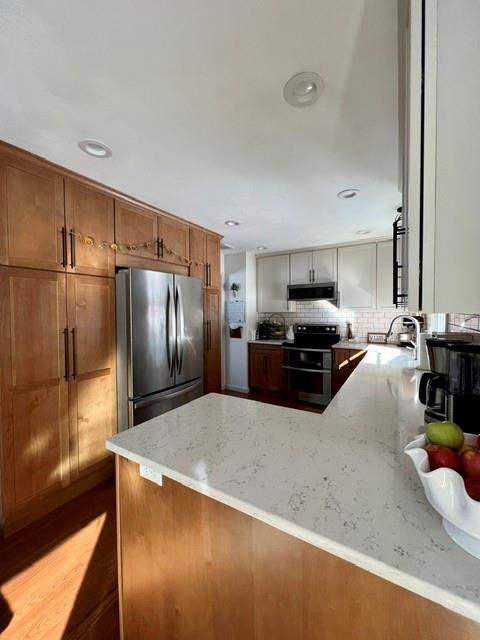 #8 photo, 2 Garden Place, Beacon , NY 12508