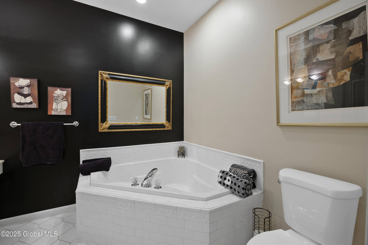 #16 photo, 91 Vista Drive, Saratoga Springs, Outside , NY 12866