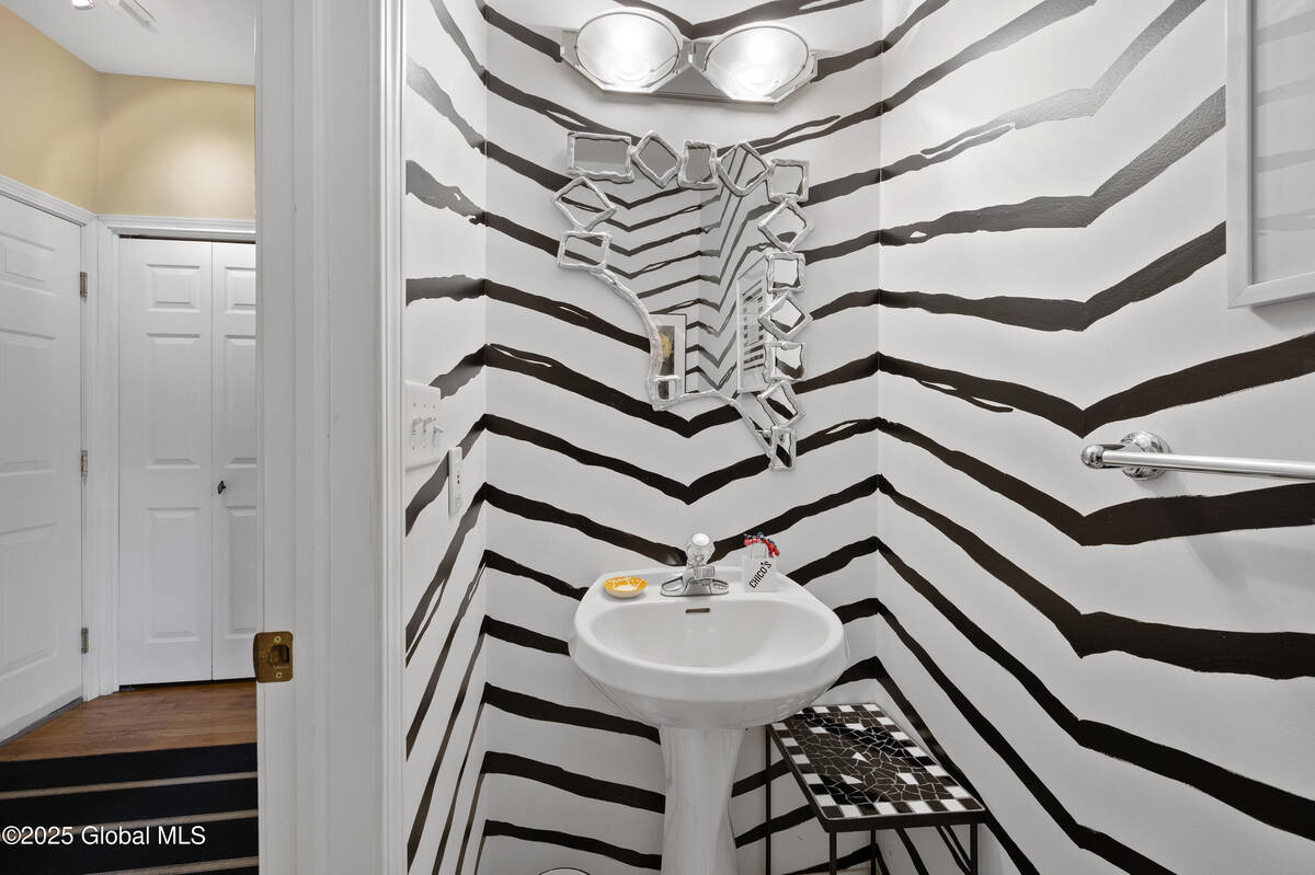 #4 photo, 91 Vista Drive, Saratoga Springs, Outside , NY 12866