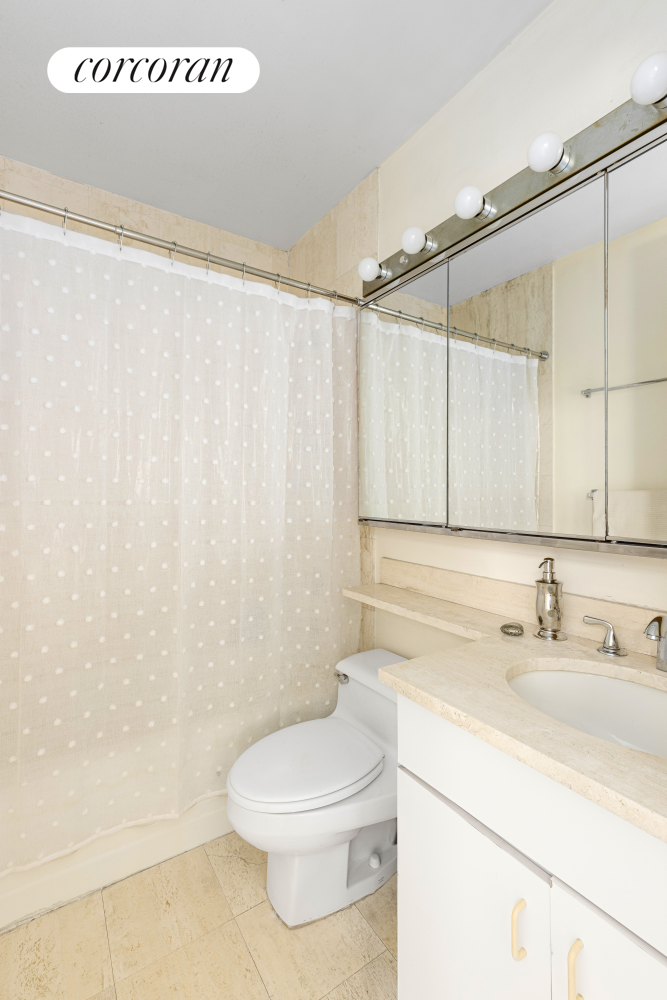 #17 photo, New York City, Battery Park City , NY 10280