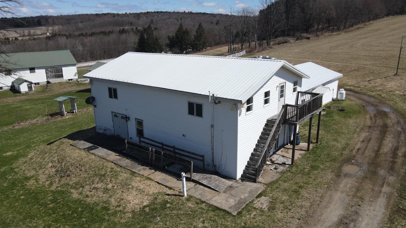#24 photo, 892 Bowbell Rd, Greene , NY 13778
